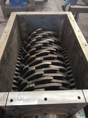 25t / एच रेंडरिंग एनिमल 55kw बोन क्रशिंग मशीन